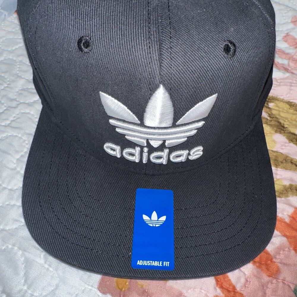 Adidas Men's Originals Trefoil Chain Snapback Flatbrim Cap Hat, Black/White
